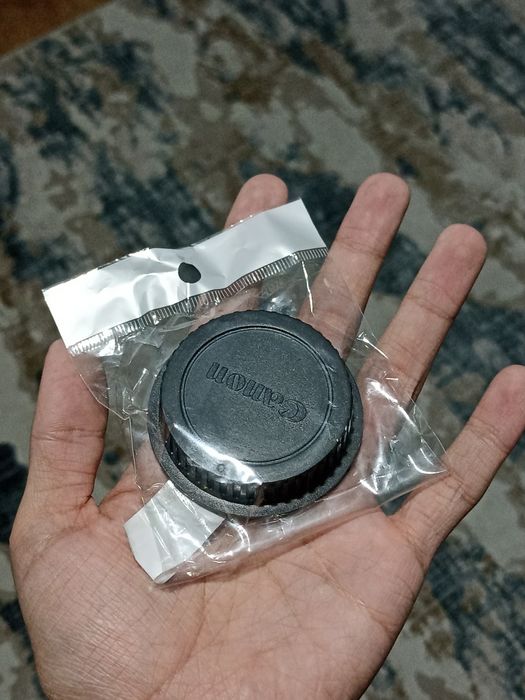 Крышка объектива Canon EF-S