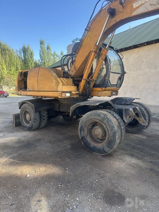 Ekskavator 132 sotiladi