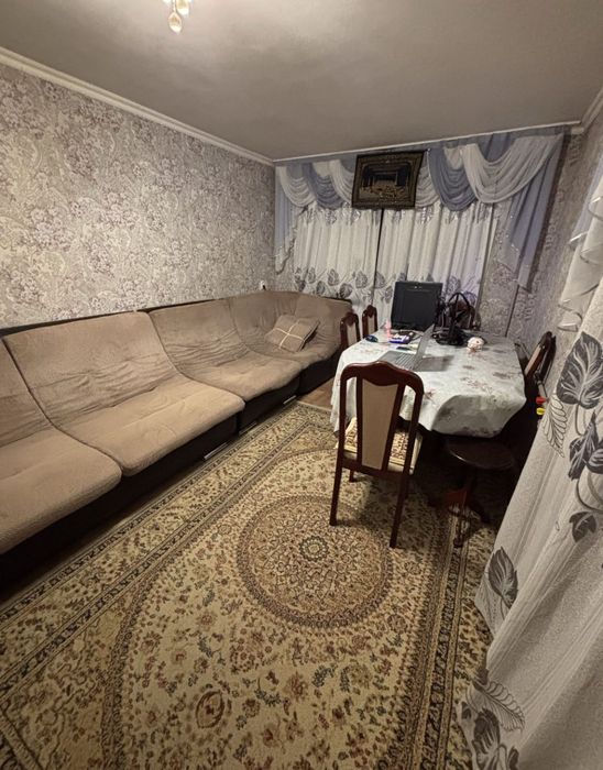 Продается магазин + квартира в п. Топар