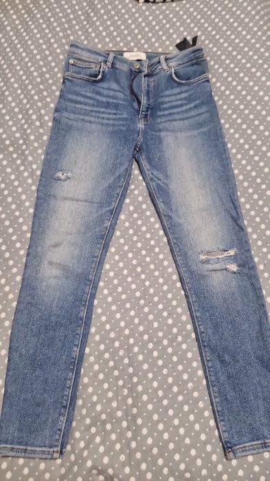 Продаются джинсы женские