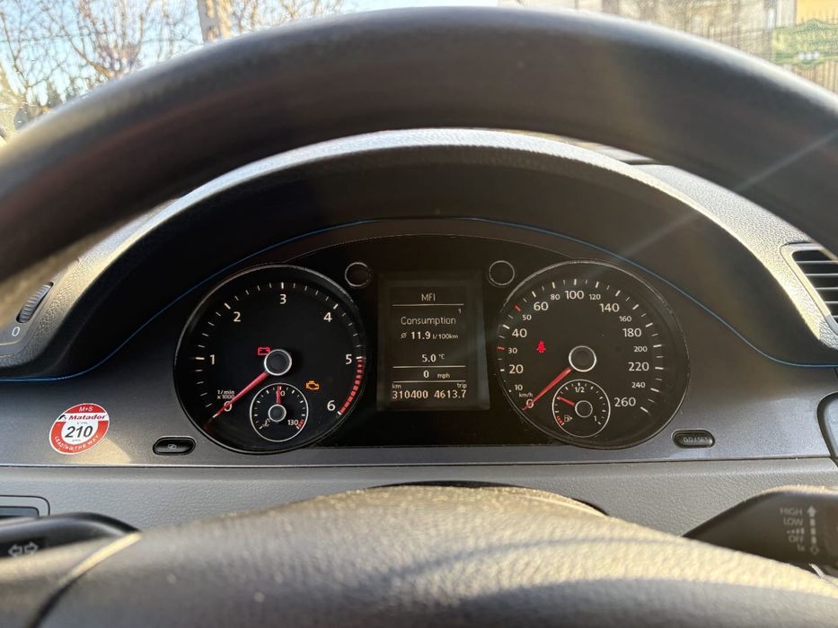 Vand vw passat 2.0 tdi an 2009