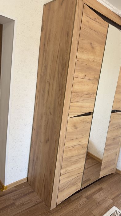 Продам шкаф в идеальном состоянии