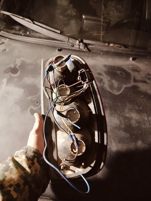 Фонарь задний левый ваз 2123