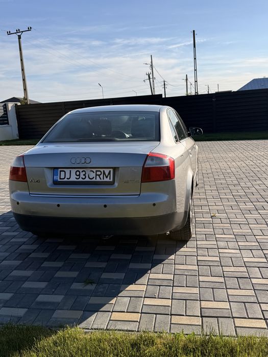AUDI A4 2002 — imagine 4