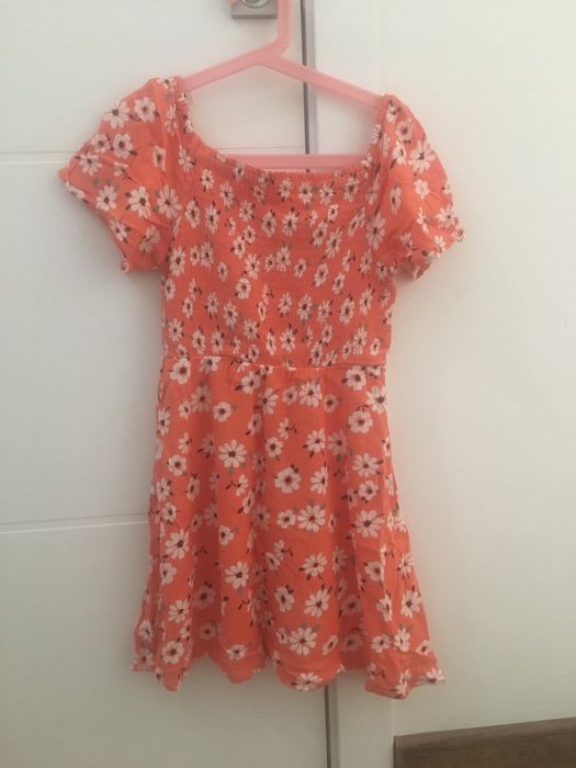 Различни детски рокли