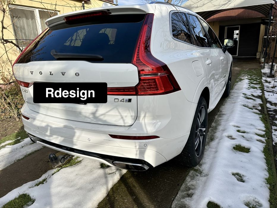 Volvo XC 60 B4 AWD   R -Design