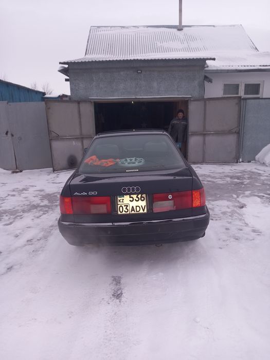 Продам машину ауди 80 б 4