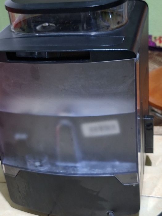 Espresor automat KRUPS VÂND urgent