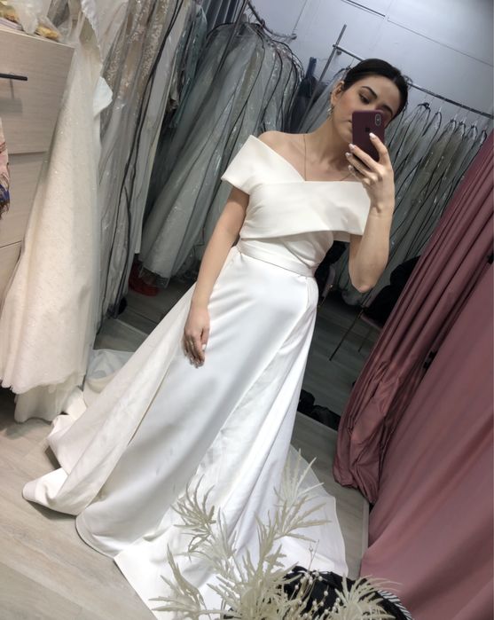 Свадебное платье