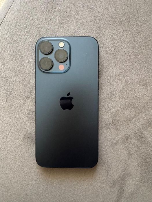 Айфон 15 про макс  отл сост