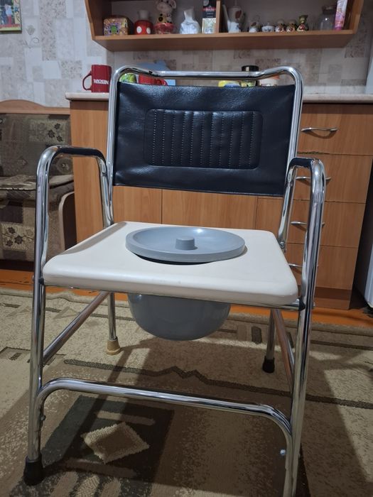 Продам стул туалет