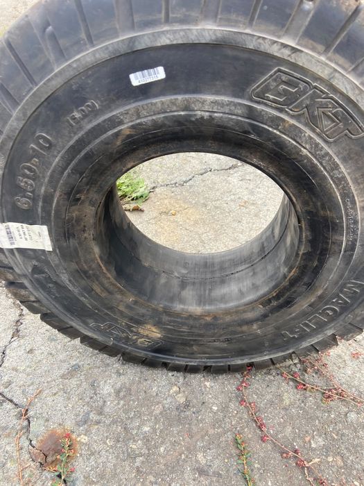 Продам два колеса цельнолитые ВКТ 6.50/10