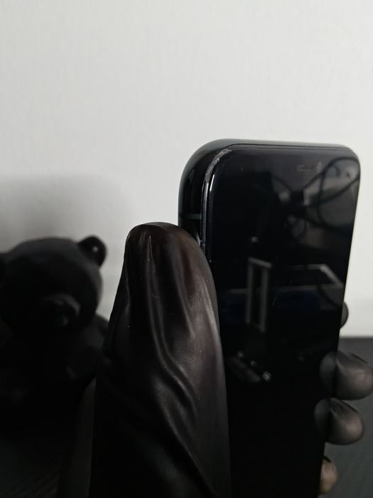 iPhone 11 Pro, 256GB Green • Perfect Funcțional! • Condiție Bună.