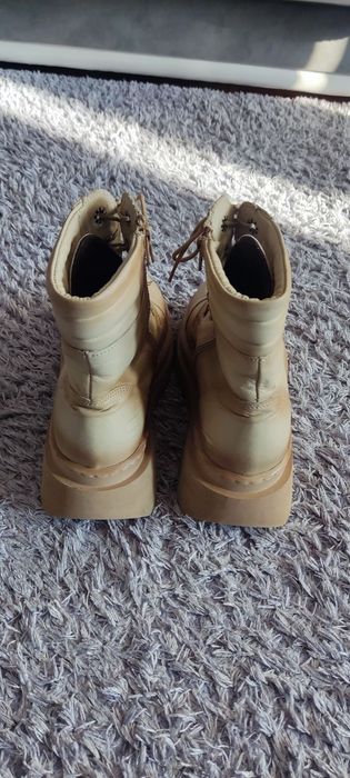 Бежови боти ест кожа 40 н