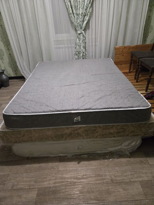 Продам матрас в хорошем состоянии