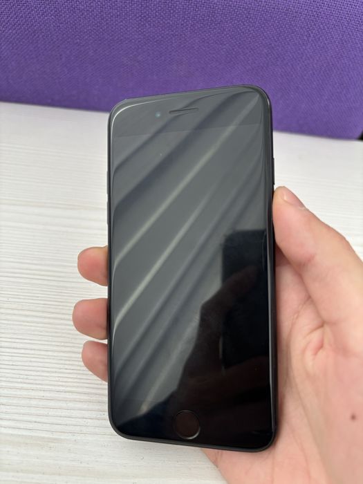 Iphone SE 2020 сатылады