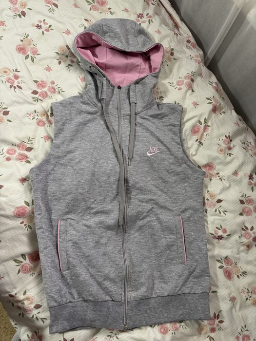 Продам тройку спортивную