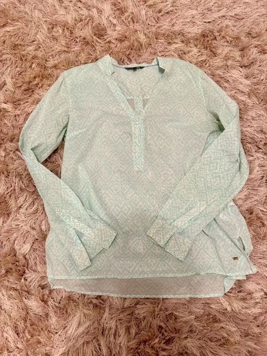 Cămașa vaporoasă Tommy Hilfiger in carouri baby blue marimea M