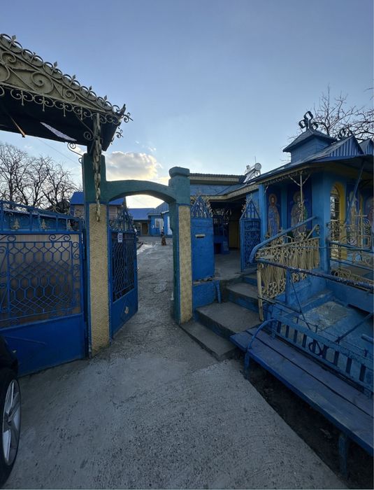 Casa de vamzare si teren aferent