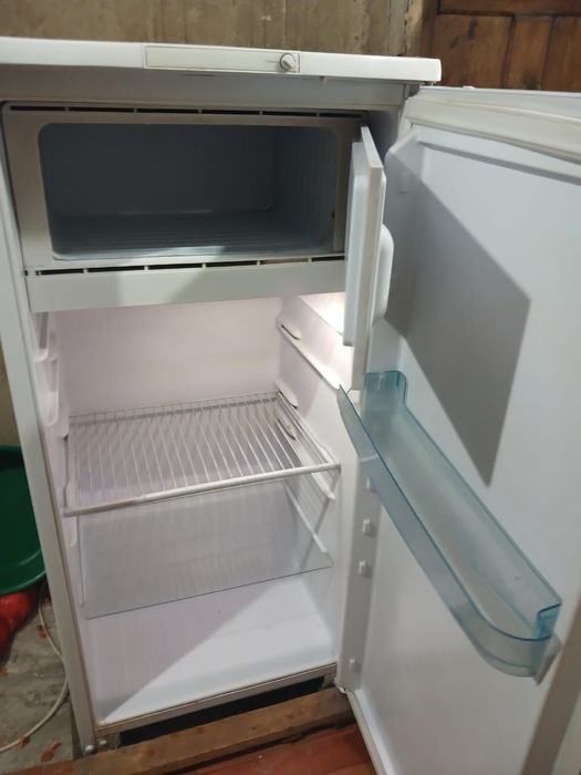 Продам холодильник