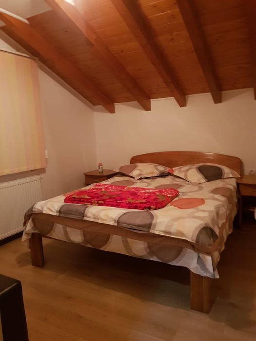 Închiriez cabană la Figa