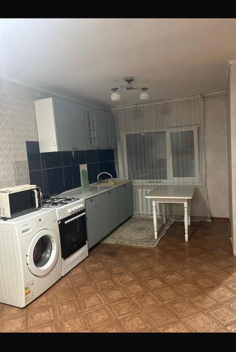 Продам  уютную квартиру с земельным участком