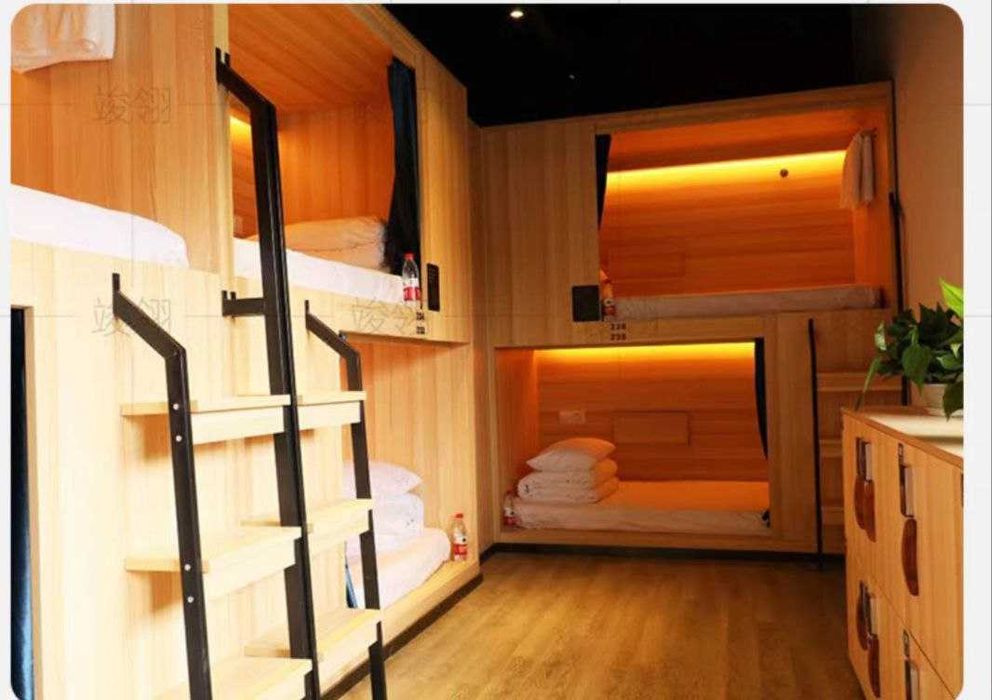 Двух ярусные кровати для хостолов, гостиниц, или дачных домиков.