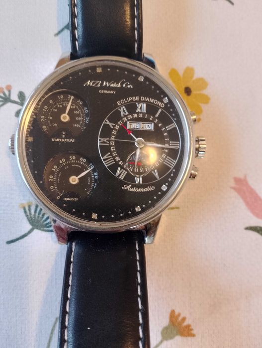 Продавам мъжки часовник MZI Germany