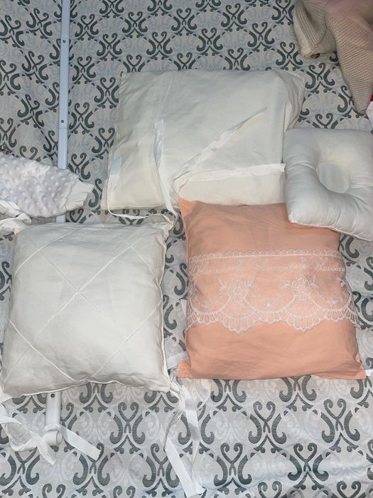 Продам комплект детских бортиков