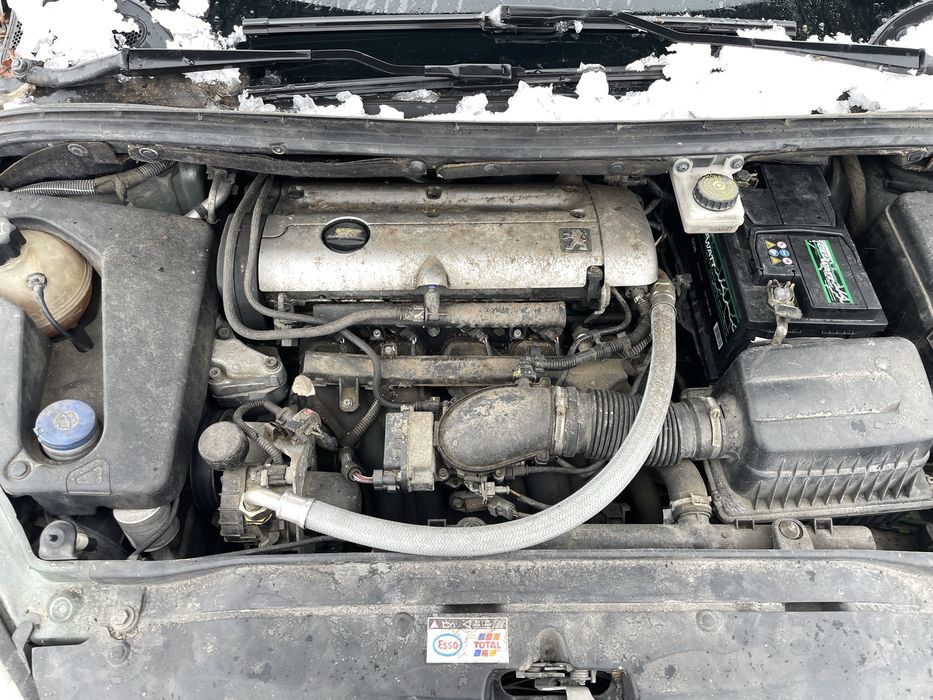 Пежо Peugeot 307cc Кабрио на Части Бензин