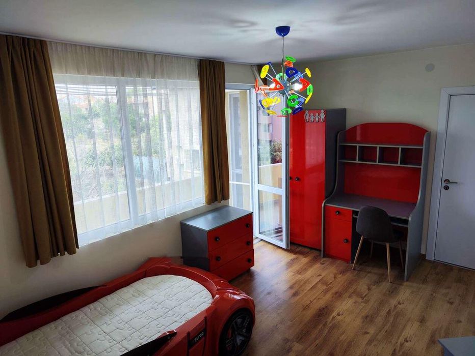 Дава се под наем Четиристаен апартамент в Бургас, Сарафово - 120 кв.м за 750 € - Снимка #7