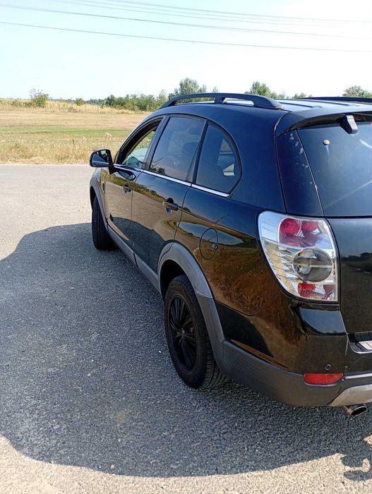 Vand sau schimb chevrolet captiva 2.0diesel,4×4 7 locuri