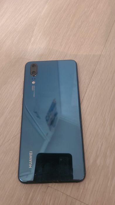 Продам не рабочий p20