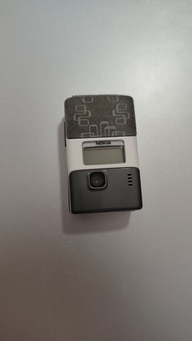 Nokia 7200 telefon de colecție