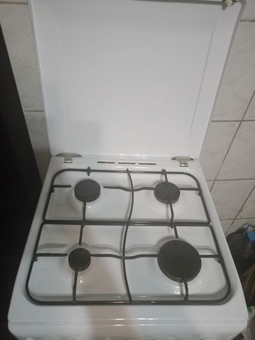 газ плита Индезит