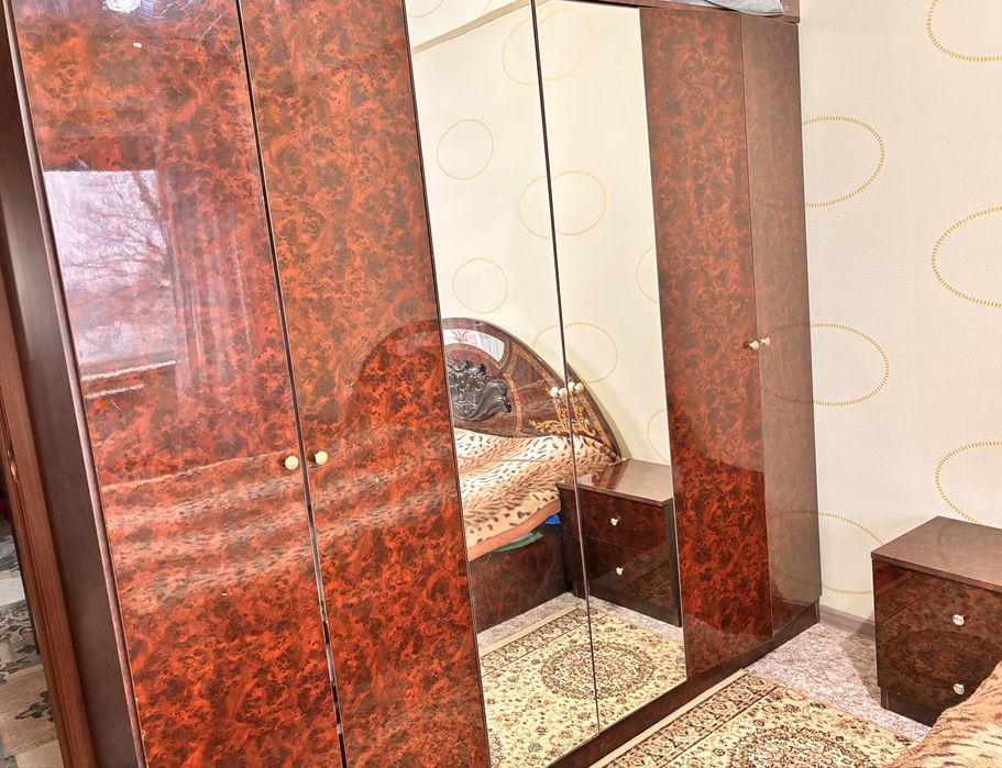 Спальный гарнитур