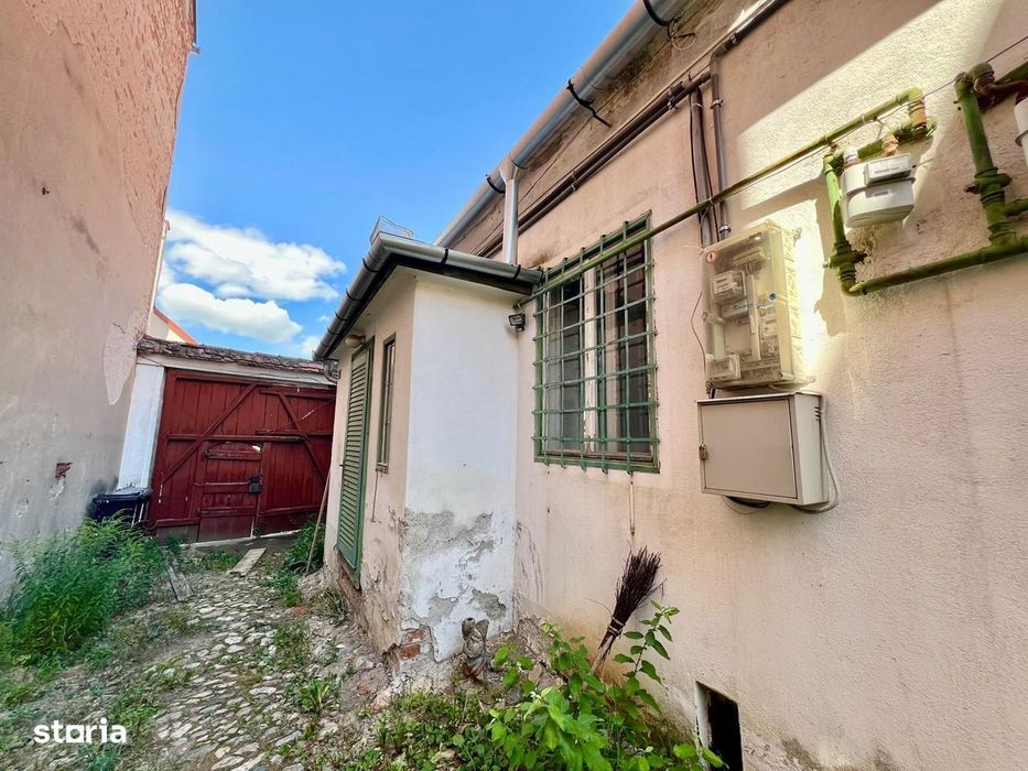 Casa 3 camere - 88 mp, proiect de renovare - Centrul Istoric