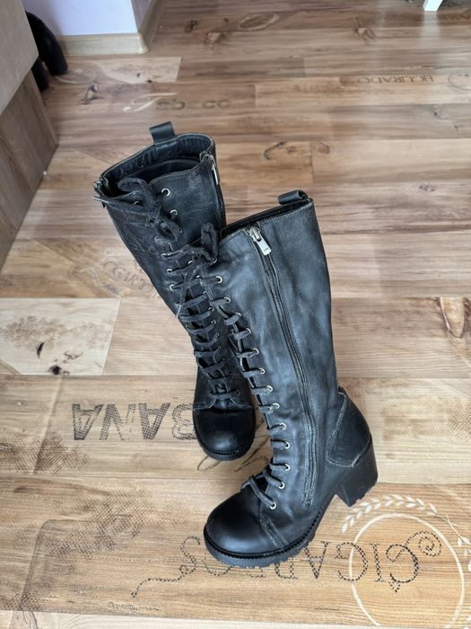 Дълги дамски ботуши