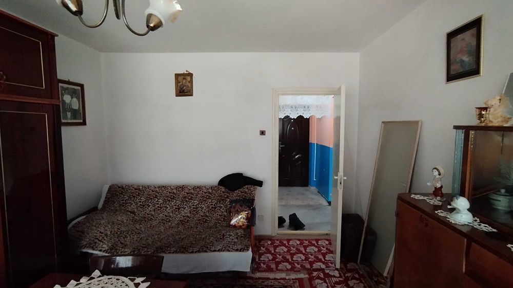 Vand apartament 2 camere