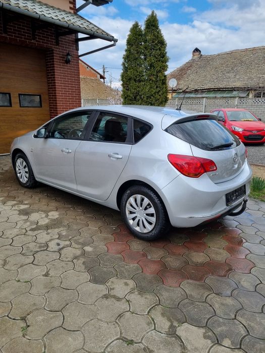 Opel Astra J 1.4 benzina