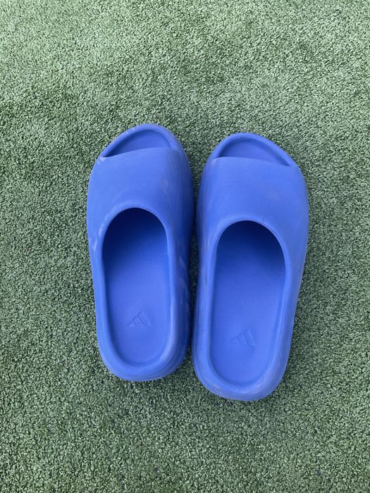 adidas yeezy slides azure