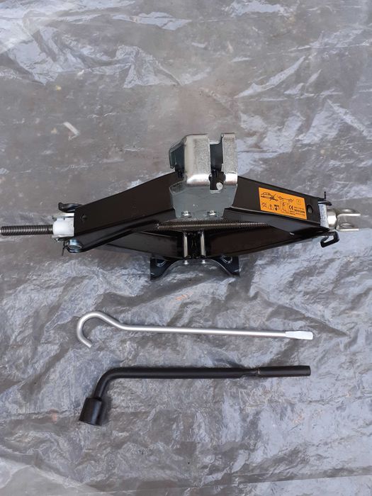 Cric,cheie de roti NISSAN Qashqai,Juke,X-trail, RENAULT Kadjar,Koleos
