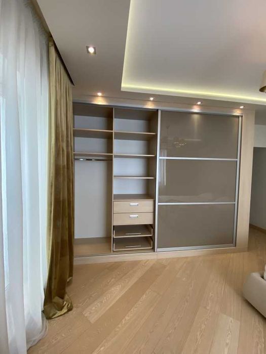 Дава се под наем Двустаен апартамент в София, Център - 55 кв.м за 408 € - Снимка #2