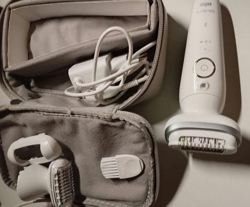 Продаю депилятор с двумя насадками для бритья и депиляции марки BRAUN