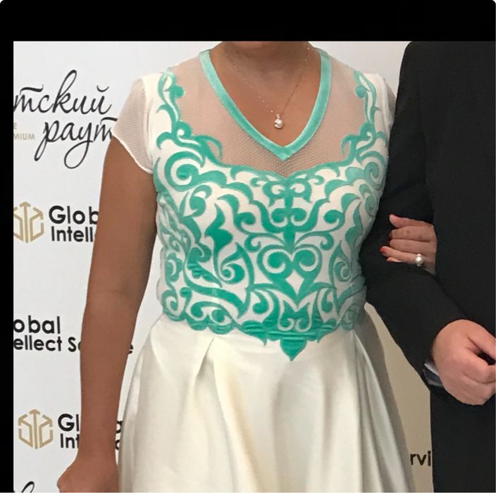 Продам вечернее платье