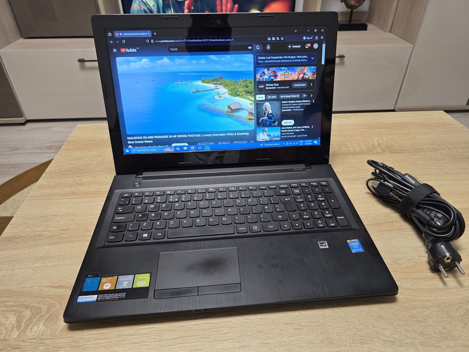 Laptop Lenovo 2.58 Ghz, 8Gb Ram, 1TB Stocare, Windows 10 cu licenta