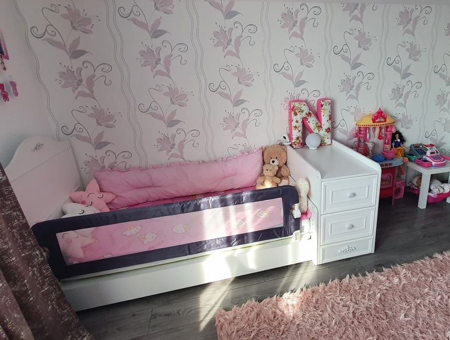 Vând pătuț bebe transformabil 75x165cm