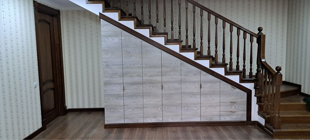 Изготавливаем мебель на заказ в стиле High-Tech и крашеный МДФ