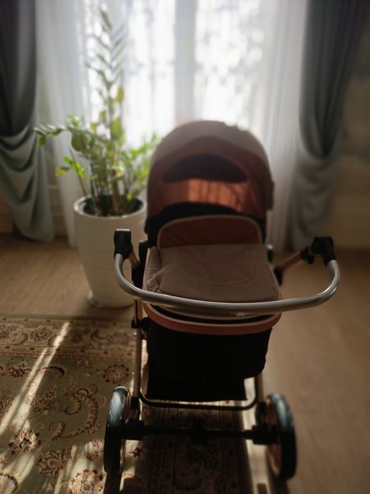 Детская коляска в отличном состоянии