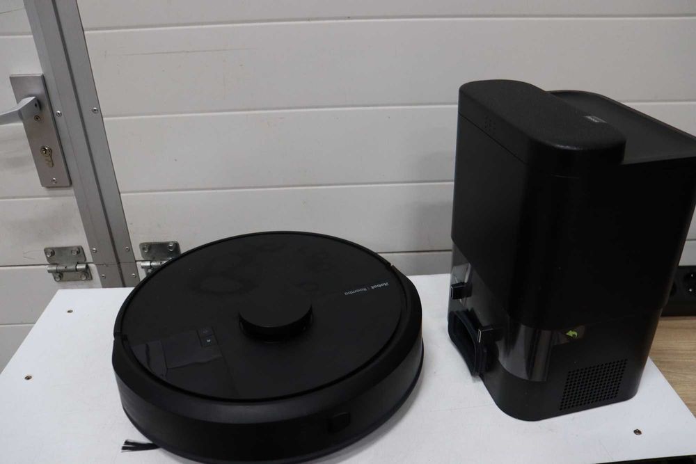 iRobot Roomba 105 Combo + AutoEmpty Dock - Автоматично изпразване до 75 дни, Прахосмукачка + Избърсване, Clearview LiDAR, 7000Pa,120 минути,SmartScrub
